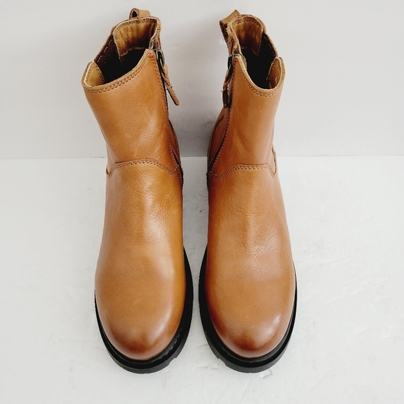 New SoftWalk Women's Novato , Leather Ankle Bootie, Size 8 - Picture 3 of 8